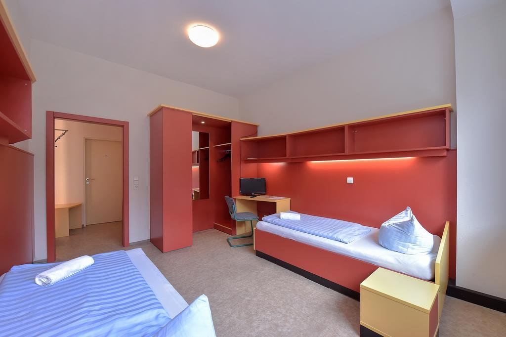Internationales Gaestehaus Ена Экстерьер фото